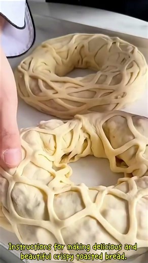 Instructions for making delicious and beautiful crispy toasted bread