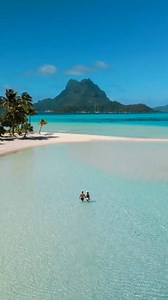 Fall in love all over again as you fall in love with Bora Bora 😍 📍: Bora Bora 📹: IG missangievilla #LoveTahiti #TheIslandsOfTahiti #FrenchPolynesia | Tahiti Tourisme