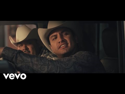 Julión Álvarez Y Su Norteño Banda - El Guitarrero ft. El Coyote