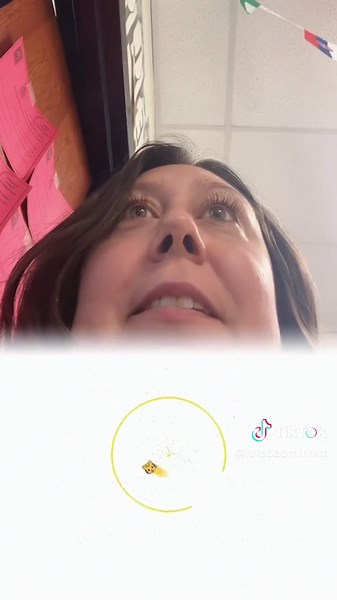 I had to try the reverse on my students. classdojo #doubleitandgiveittothenextperson #dojopoint #classdojo #student #teacher #elementary #cute #tiktokuni #fypシ゚viral #pov #foryoupage #fypツ 😘