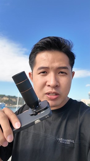 😎 Vũ khí tối thượng cho anh em đu concert cuối năm đây rồi!! OPPO Find X9 Pro mà gắn thêm bộ kit lens này thì chấp anh em đứng xa tít, zoom vẫn nét căng như hàng ghế đầu, chất lượng không thua gì máy ảnh 🛒 Cả Find X9 Pro và bộ lens kit này đều có thể mua tại đây nha anh em: https://cellphones.com.vn/dien-thoai-oppo-find-x9.html?utm_source=social&utm_medium=organic&utm_campaign=/dien-thoai-oppo-find-x9.html #CellphoneS #flagship #OPPOFindX9Series #OPPOFindX9 #KhaiPhongNhungVoTan #ZoomIntoVietna