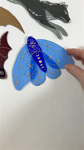 Sarah Rozie | Surprise these are available now 🌜#glassart #artistprocess #fulltimeartist #femaleempowerment #womenownedbusiness #feminineenergy #mothart | Instagram