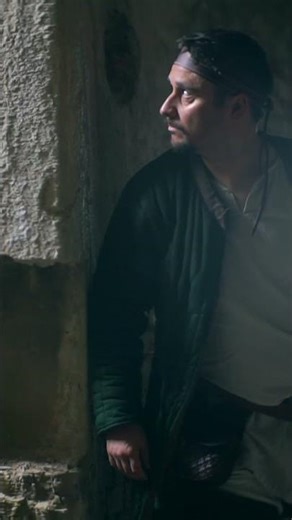 FAE vol 2 chapter 1: Carlos pt 2 - larp adventurer photoshoot