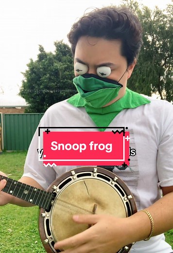 Classic Sing-Along with Kermit the Frog and Snoop Dogg