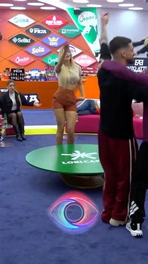 Big Brother Alb VIP Edition on Instagram: "“Pse po më qortoni, zotëria juaj”/ Banorët këndojnë së bashku"