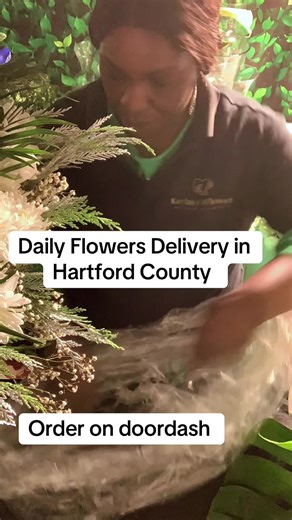 #kaylascutflowersflorist #Bloomfieldflowershop #valentinesdaygift #flowershopnearne #sympathyflowers