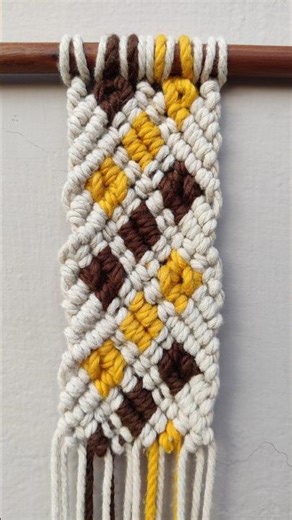 Macrame Pattern #macrame #macramepattern #macramedesigns #macrameforbeginners #diymacrame #beginners