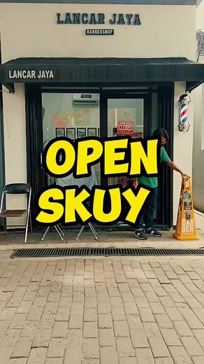 Unique Barber Shop Experience: Cinematic Video and Stylish Cuts