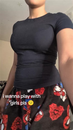 rainecaitlinnn (@rainecaitlinnn)’s videos with original sound - Big red 💋