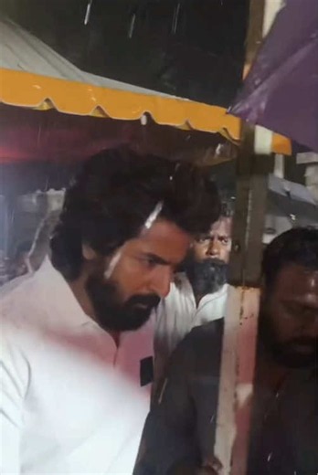 Sivakarthikeyan Pays Last Respect to Music Director Deva's Funeral