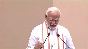 2.5K views · 243 reactions | India has achieved the target of 10 % ethanol blending, 5 months ahead of schedule Benefits: ✔️Reduction of 27lakh tonnes of carbon emission ✔️Saved foreign exchange worth 41,000 crore ✔️Farmers earned 40,600 crores in the last 8 years: PM at #SaveSoil program | All India Radio News | Facebook