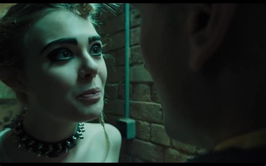 电影《派对搭讪秘籍（2018）》（How To Talk to Girls At Parties）北美最终版预告片