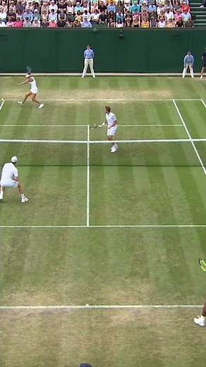 Serena Williams wins rally with ninja reflexes #Shorts