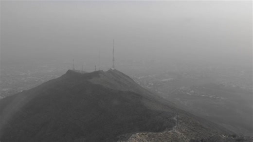 Taking a live look at KTSM's Tower Cam, we see brown skies covering El Paso as dust and winds continue to hit the Borderland. MORE: https://www.ktsm.com/news/windy-wednesday-worries-residents-after-tuesdays-damaging-gusts/ | KTSM 9 News