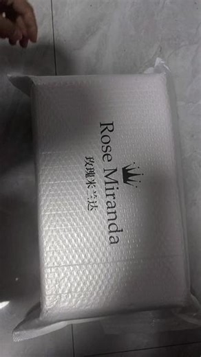 18岁 收到姐姐送的第一双高跟鞋 最棒的生日礼物.#玫瑰米兰达 #RoseMiranda @楠楠♡