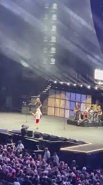 AC/DC - Angus Young Duck Walk! Riff Raff live at Rose Bowl Pasadena, CA April 18, 2025 Power Up 2025