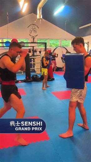 Kick after kick, David is getting ready for the SENSHI Middleweight Grand Prix.