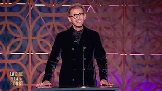 94K views · 1.8K reactions | La bine și la roast, 15 octombrie 2025. Deși Bogdan Lobonț e prezentat drept Motanul Descălțat, care mai mult a jucat Candy Crush decât fotbal, acesta dă gol din prima: "Popular, cum nu a fost niciodată Dan Badea!"-> https://pro-link.ro/JH6 | La Bine și La Roast | Facebook