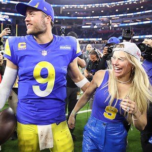 "Angry" Kelly Stafford Calls Out NFL as Husband Matthew Stafford Is Placed Into Concussion Protocol