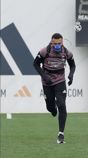 🎭 The masks are back! #realmadrid #training #masks