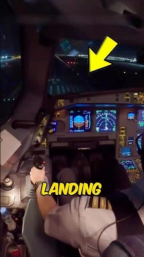 Why Planes Dim Lights During Landing 😳