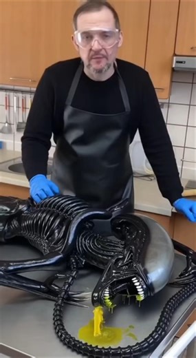 Готовлю пельмени из Чужого — зря я это сделал? Alien-кулинария! #ксеноморф #пришельцы