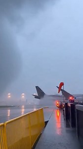 153K views · 467 reactions | Pilot Aborts Landing as Tornado Hits...