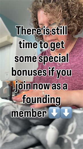 “I 𝗻𝗲𝗲𝗱 𝘀𝗼𝗺𝗲 𝗵𝗮𝗻𝗱𝗵𝗼𝗹𝗱𝗶𝗻𝗴… 𝗜’𝗺 𝗮 𝗯𝗲𝗴𝗶𝗻𝗻𝗲𝗿.” She said it like it was a confession—but I smiled SO big. Because that is EXACTLY what this Sewing Circle is meant to be. No pressure. No guessing. No feeling silly for asking questions. Just real support, clear guidance, and someone walking beside you while you learn to sew with confidence—one step at a time. ✨ The Sewing Circle is open now for founding members ✨ Founding members get special bonuses (only available right n