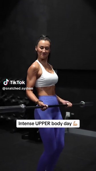 Intense Upper Body Workout 🔥 Build strength definition. Full 12-Week Program 🔗 in bio. My program shows you step-by-step. #upperbodyworkout #armworkout #strengthtraining #womensfitness #fitnesstips