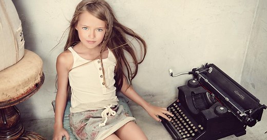 Kristina, 9 ans, le jeune mannequin russe qui dérange