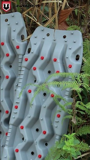 How to out of stuck when our car get stuck in the sand or mud ? How important the recovery board is?