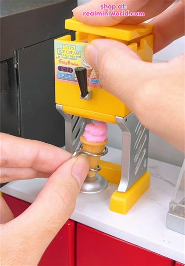 Miniature fast food restaurant set 🥳 #miniature #tinyfastfood #minicooking #tinycookong #tinyfood