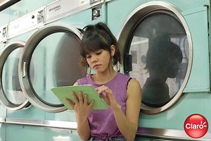 En lo que esperas la tanda, puedes pagar tu factura, solicitar un cambio de plan y mucho más. Baja MiClaro app 🤖 Google Play: http://bit.ly/2E4JN5R 🍎 App Store: http://apple.co/2E01HXz | Claro PR