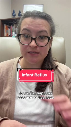 Infant reflux can feel overwhelming, especially during those long, middle-of-the-night feeds. In most cases, baby reflux (also called physiologic reflux or “happy spitting”) happens because a newborn’s lower esophageal sphincter is still immature. Their digestive system is learning how to coordinate swallowing, digestion, and keeping milk in the stomach. That learning, unfortunately, takes time. The good news? Most babies outgrow reflux naturally as their digestive system matures—often by 6–12 m