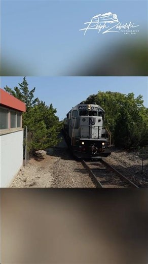 NJ Transit Sunny Day In Absecon #railfanning #train #njtransit #railfan