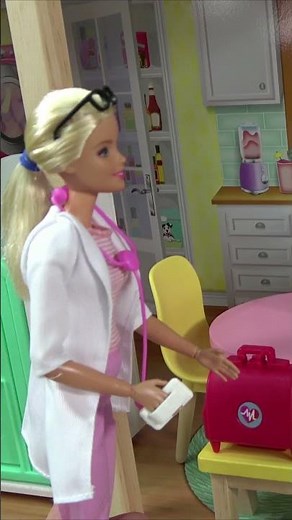 Barbie and Ken in Barbie House Story with Barbie Sister Chelsea Puppy Sitting and New Friends at ZOO