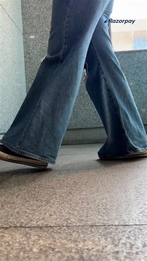 Imagine an elevator that already knows where you’re going and takes you straight there. That’s Razorpay Magic Checkout: faster checkouts, fewer drop-offs, more completed orders. �#Razorpay #MagicCheckout #ElevatorPitch | Razorpay