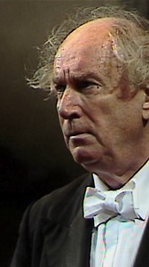 Experience the heart of Bohemia with Smetana’s 'Má Vlast.' This captivating set of symphonic poems beautifully captures the spirit of his homeland. Performed by Symphonieorchester des Bayerischen Rundfunks under the masterful direction of Rafael Kubelík, who brings a deeply personal connection to the music.   Watch the full performance here: https://shorturl.at/xBd0B | IDAGIO | Facebook