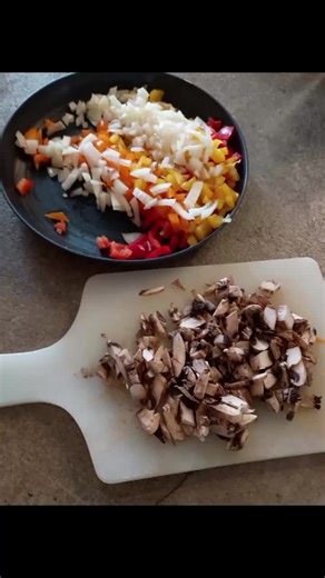 G-BLOCK SQUAD (@gblocksquad1)’s videos with Hey, look at this! Look! - aqunos