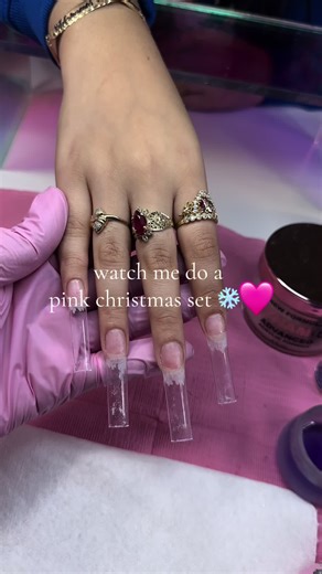 Pink Christmas Nails: Application & Design Ideas