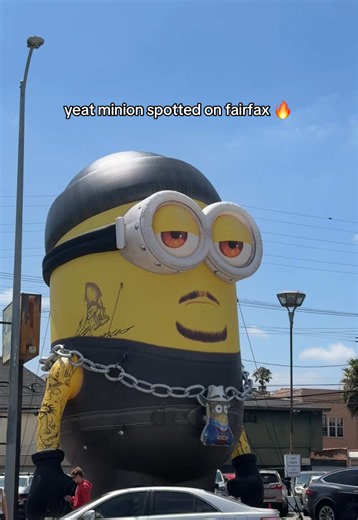 he’s enjoying the LA sunshine #losangeles #minion | minion los angeles