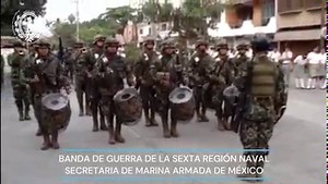 Banda de guerra del 1/er. Batallón Anfibio de la Sexta Región Naval con la demostración de la diana anfibia Video subido a la pagina de YouTube el 7 dfe julio de 2013 por miguel radilla hernandez | Bandas de Guerra y Escoltas