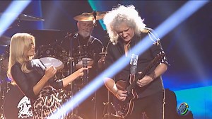 Queen, Helene Fischer, Adam Lambert - Who Wants To Live Forever (Live) Remastered in HD «Who Wants to Live Forever» es una canción escrita por Brian May, guitarrista de Queen y publicada en 1986 como parte de su disco A Kind of Magic. Es la sexta pista del álbum. Al igual que la mayoría de las demás otras canciones de este álbum, fue y formó parte parte de la banda sonora original de la película Highlander. Queen Adam Lambert fueron invitados en el especial de Navidad de Helene Fischer que se em