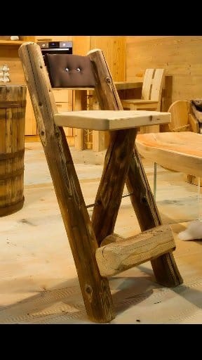 Cool bench made of wooden blocks♥️ Very thick with a rustic feel👇👇👇 #photo #carpinteria #carpenter #woodworking #art #diyproject #craft #diy #toy #usa #canada #russia #england #germany #poland #france #australia #belgium #spain #italia | Diy Carpenter