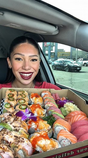 SUSHI FULL EATING VIDEO!🍣 Im still working on my chopstick skills 😂 do u like sushi?😊 #sushi #sushimukbang #sushilovers #mukbang #mukbangeatingshow #eatingshow #asmrfood #asmrsounds #eatwithme | Keila Pacheco