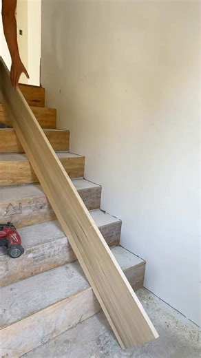 Leo Carpentry on Instagram: "Stairs skirt board, best way to do it #construction #woodworkingtips #foryouシ"