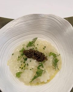 When you dine at Jean-Georges Beverly Hills, you embark on a one-of-a-kind culinary journey you won’t forget. Enjoy our Six or Eight-Course Tasting Menu featuring our Warm Glazed Potatoes and Caviar served with herbal tapioca. Visit our website for reservations. 📸 I #conniecyang #TasteOfWaldorf #JeanGeorgesBeverlyHills | Espelette
