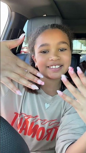 Scarlett wanted to show you her new nails!! 😍😍 #nails #shorts #nailinspo