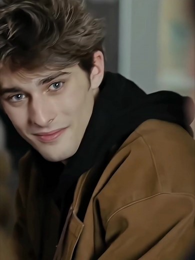 Lucas and Eliott Skam France: Season 3 Kiss Scenes