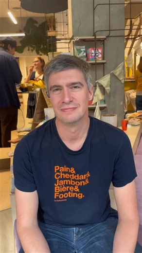 I like to USE-IT USE-IT: the interview! Meet Nicolas, from @useit_lille and also our freshly retired President. 🧀 (this emoji ‘cause look at his tee-shirt folks) @useit_angers @freewalkingtourmodena @useit_tilburg were released these last days and new maps are on their printing way. 😎 Which city would you dream to discover through local eyes with USE-IT tips? Wanna contribute and join the network? Tell us in comments! ___ USE-IT provides maps made by young locals, not commercial, free and up-t